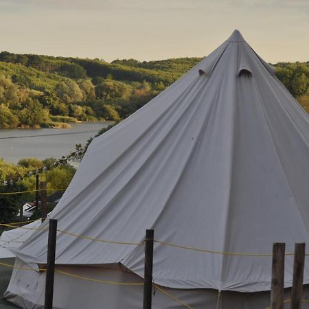 Hotel Walnut Tree Glamping Sturry Exteriér fotografie